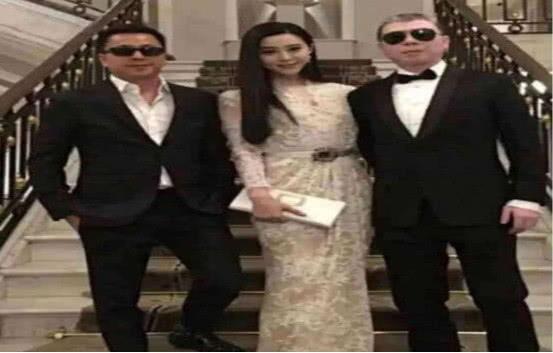 娱乐圈大型吃瓜群众